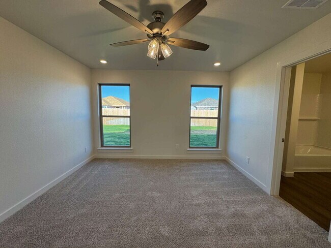 Building Photo - Brand New 3-bedroom 2-bath Home in Burgamy Park!