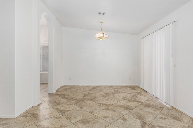 Building Photo - 9249 E Desert Cove Cir