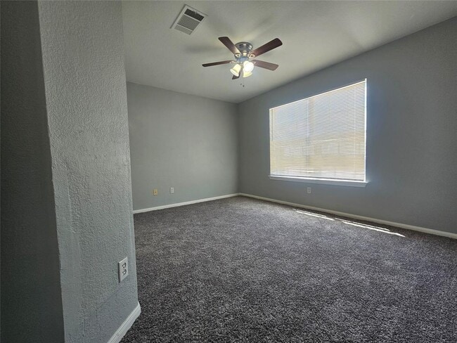 Building Photo - 164 Ashwood N