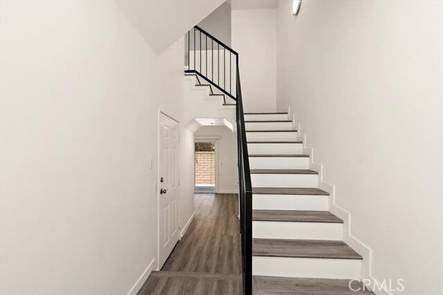 Building Photo - 5417 Marine Ave