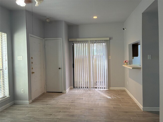 Building Photo - 8299 Cambridge St