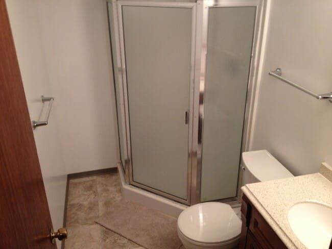 Building Photo - South Hill Charm