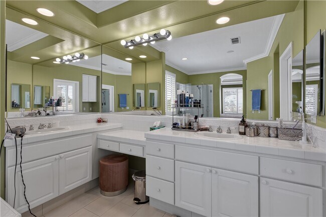 Building Photo - 4459 Putting Green Dr