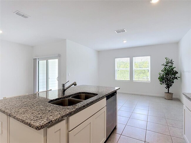 Building Photo - 2542 Grey Hawk Dr