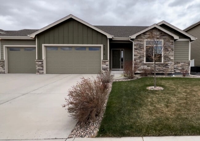 Primary Photo - Elegant 3 Bedroom 2.5 Bathroom Home