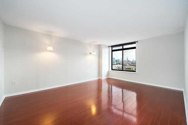 Building Photo - 759 2nd St