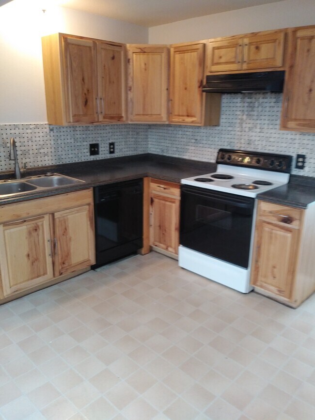 Building Photo - 2403 Turner St