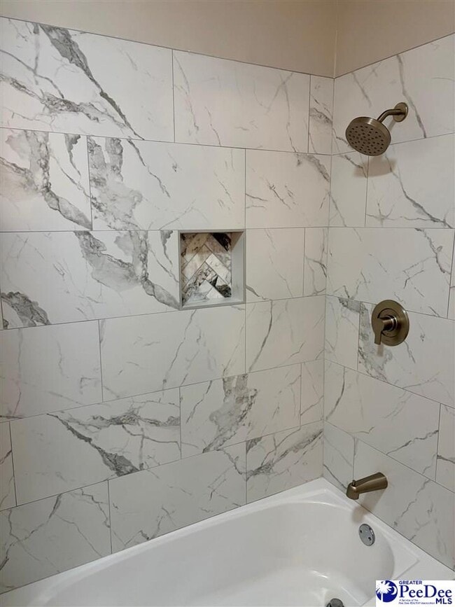 Building Photo - 510 Warley St