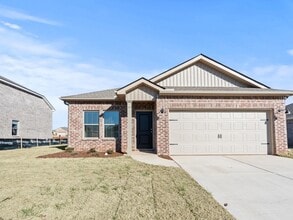 Building Photo - 137 Havner Dr