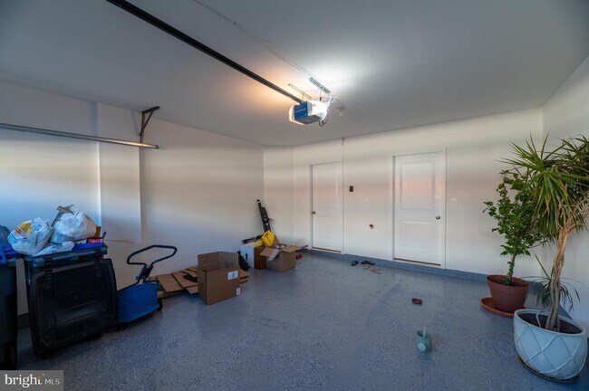 Building Photo - 42409 S Dogwood St