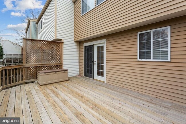 Building Photo - 2051 Gervais Dr