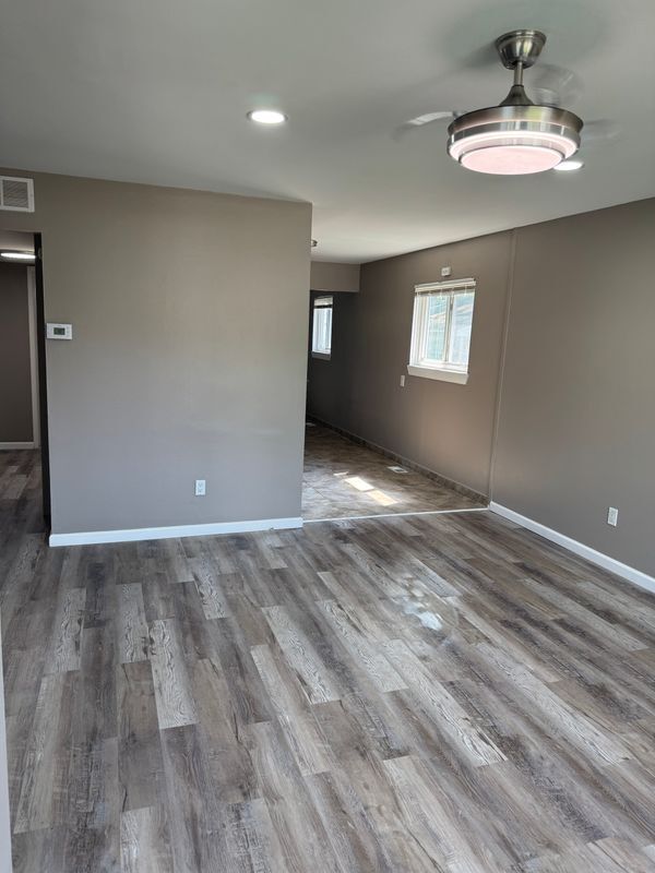 Building Photo - 8220 Lozier Ave