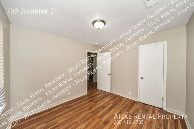 Building Photo - 709 Jeannine Ct