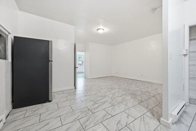 Building Photo - 140 N 7th St