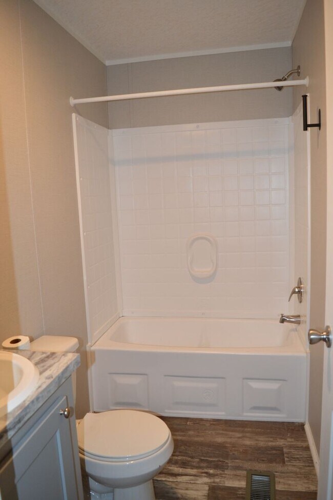 Building Photo - 155 Liles Dr