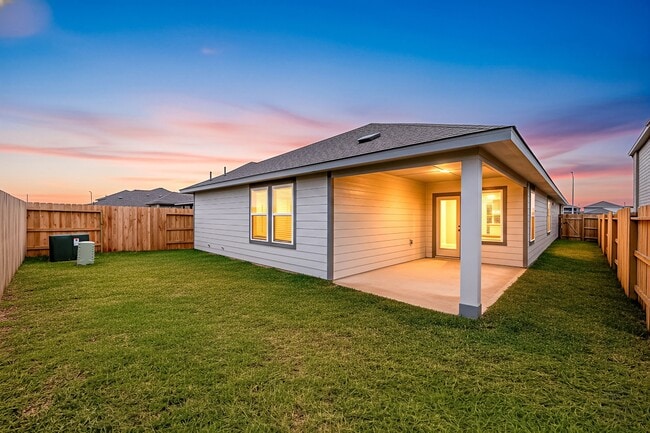 Building Photo - 6611 Castella Dr