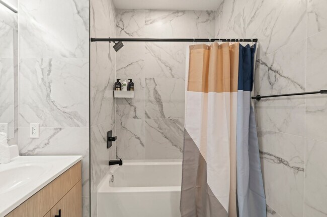 Building Photo - 1247 N 2nd St