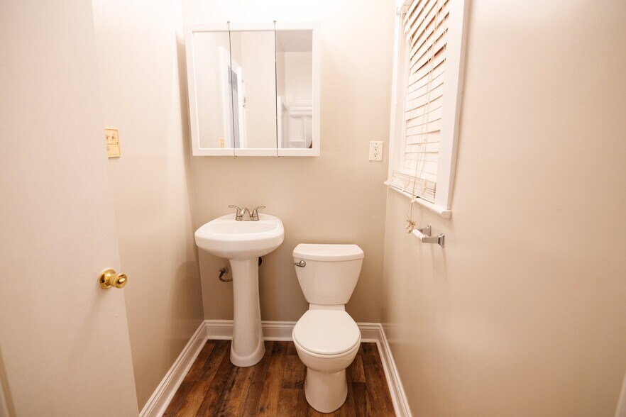 Building Photo - 311 S Morgan Ave