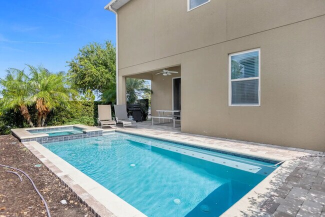 Building Photo - 7601 Brookhurst Ln