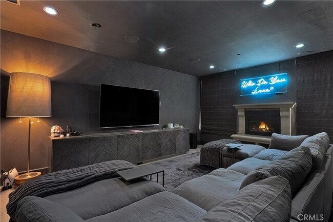 Building Photo - 3642 Alta Mesa Dr