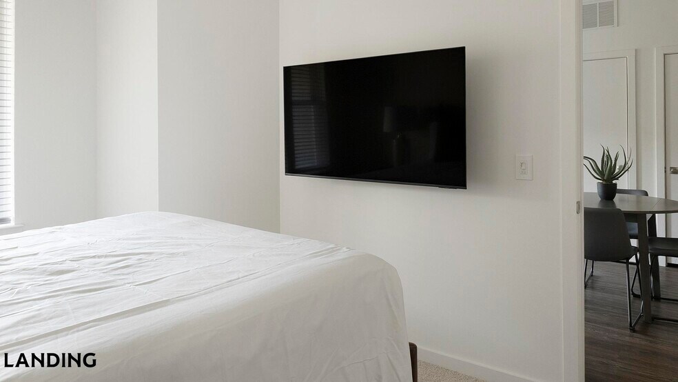 Building Photo - 2110 Birkhall St