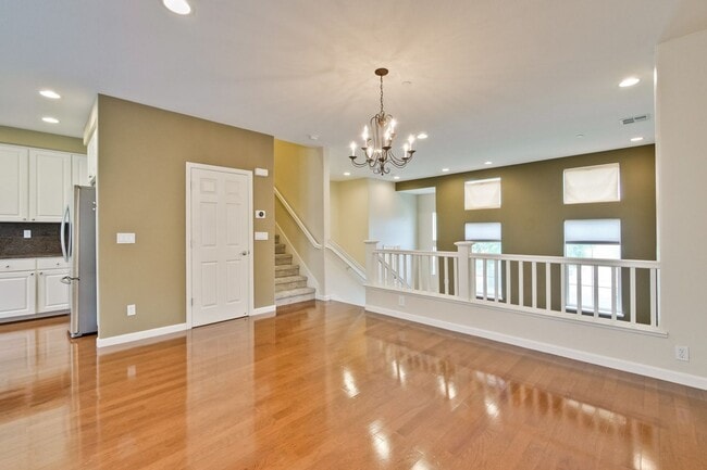 Building Photo - Modern Communication Hill Townhome | Panoramic Mountain Views