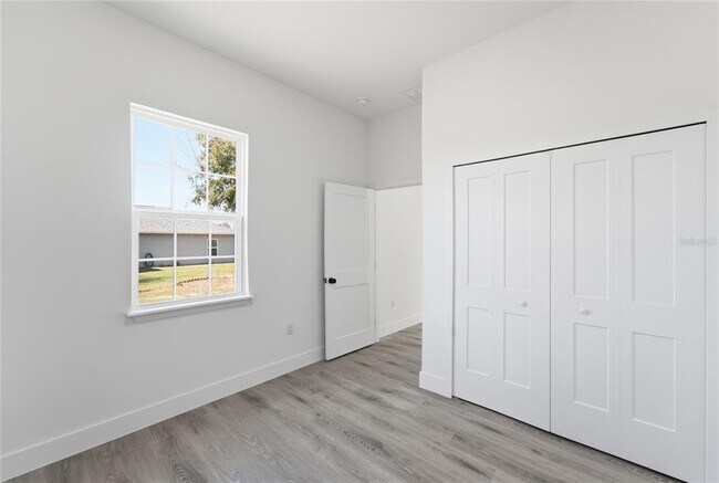 Building Photo - 2600 SW 146th Pl Rd