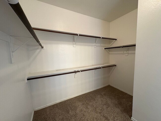 Building Photo - GREAT Home in NWISD with Amenities!