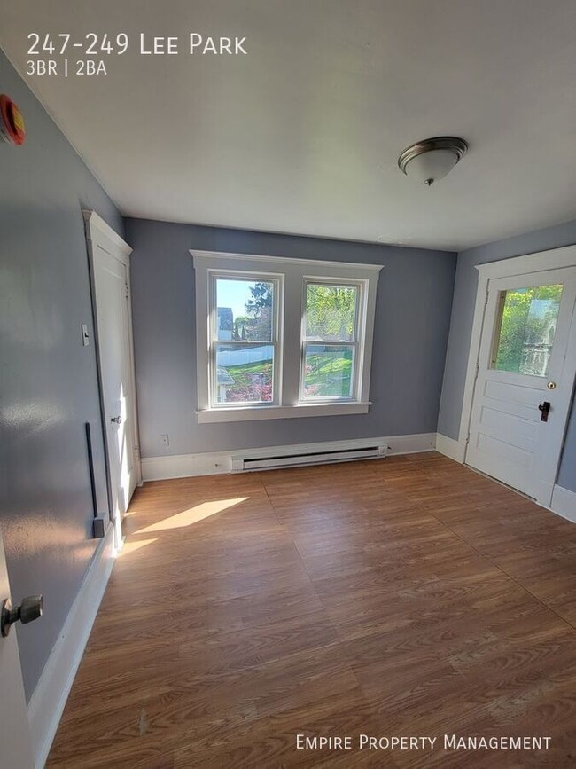 Building Photo - 247-249 Lee Park-
