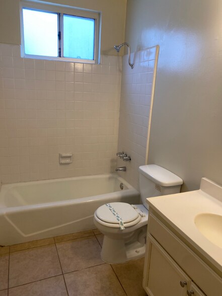 Building Photo - 4532 W 173rd St
