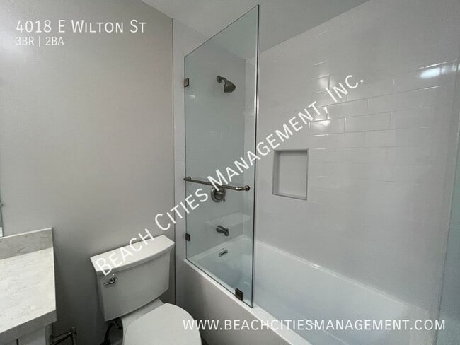 Building Photo - 4018 E Wilton St