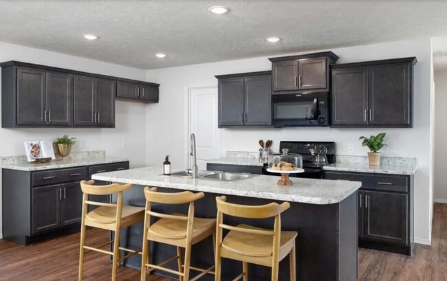 Building Photo - 3 Bedroom Home in Monett