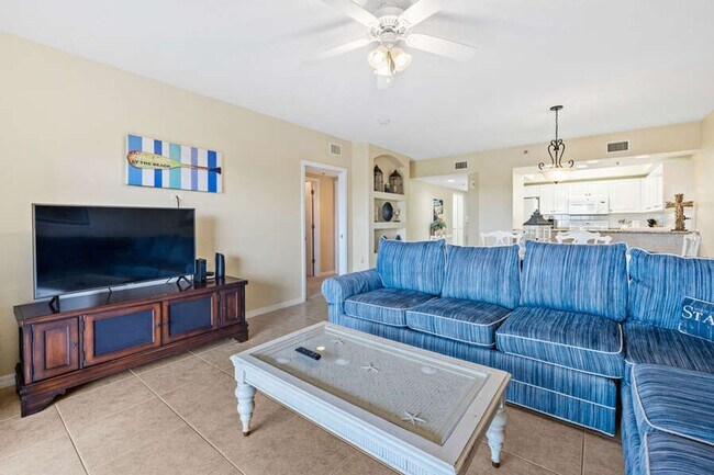 Building Photo - Beautiful Ocean Walk Condo