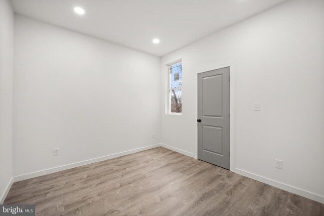 Building Photo - 3623 N 21st St