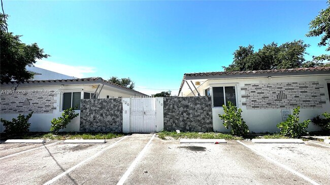Building Photo - 120 NE 55th St