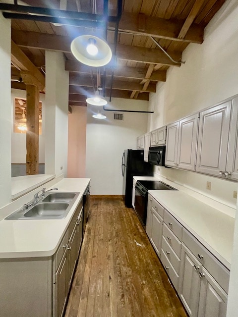 Building Photo - 220 S 2nd St