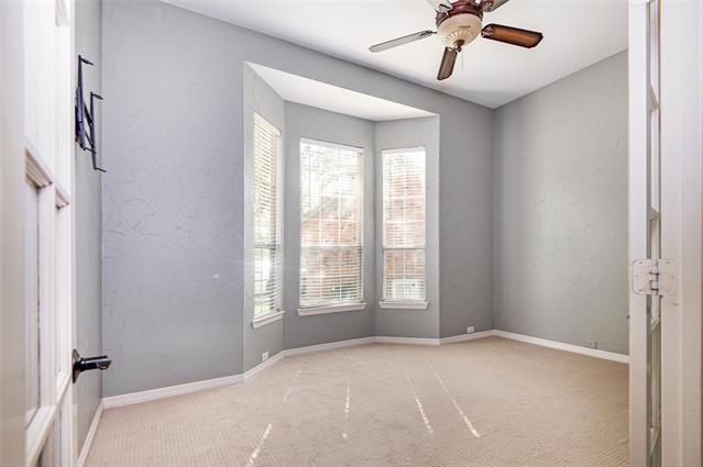 Building Photo - 8609 Forsythia Dr