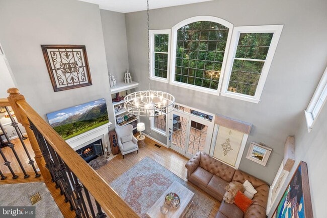 Building Photo - 15292 Golf View Dr