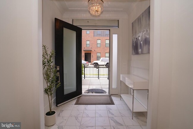 Building Photo - 44655 Provincetown Dr