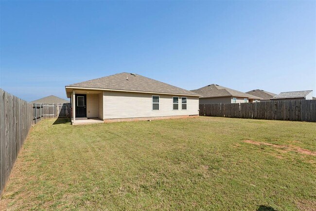 Building Photo - 933 S Blackjack Ln