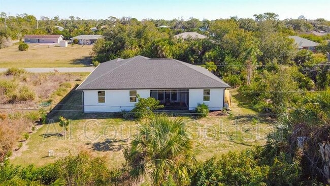 Building Photo - 6049 Higgins Ln