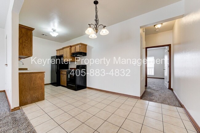 Building Photo - !!50 Percent off your 1st Months Rent!! Spacious 1BD/1BTH Apartment with a Private Balcony in the...