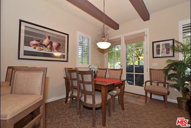 Building Photo - 77713 Tradition Dr