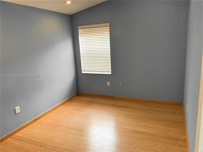 Building Photo - 1130 Buttonwood Ln