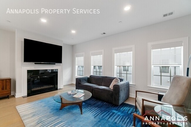 Building Photo - 285 West St