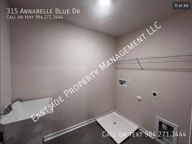 Building Photo - 315 Annabelle Blue Dr