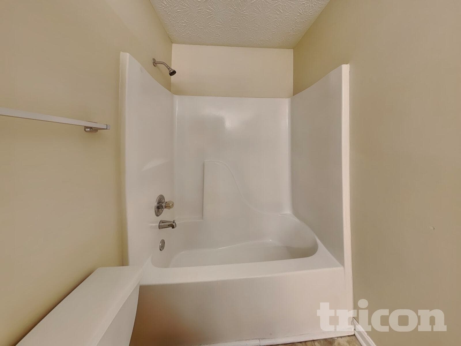 Building Photo - 1421 Highgrove Way