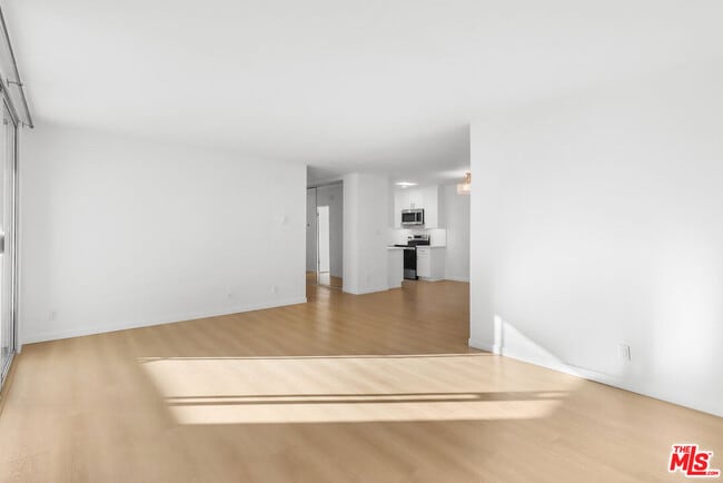 Building Photo - 1114 12th St