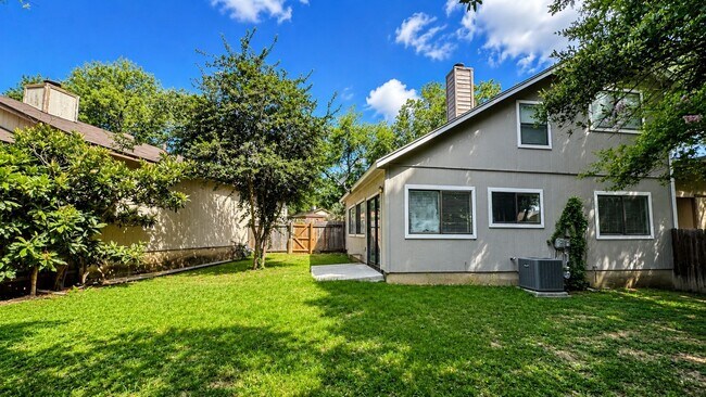 Building Photo - Northwest San Antonio Rental - 3/2 - Near SeaWorld, Alamo Ranch & Lackland AFB