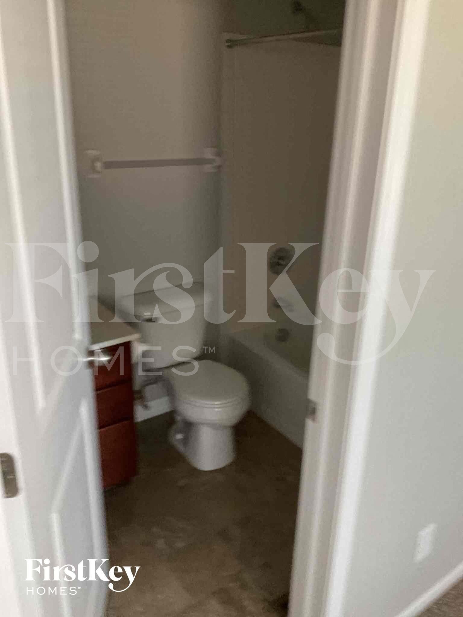 Building Photo - 5525 Goose Falls Dr